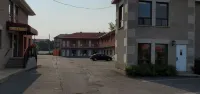 Motel Falcon Hotels in Saint-Hubert