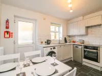 Maisy Cottage - parking