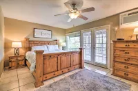 Lakefront Home w/ Point Venture Golf Access! - Apartments