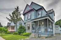 Sault Ste Marie Historic Home, Walk to Town! -  Privatzimmer