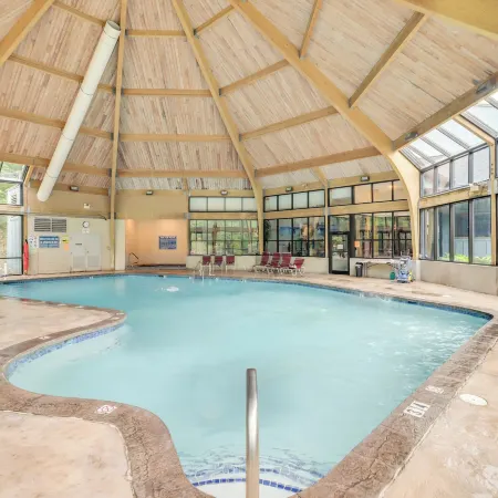 Cozy Camelback, Pocono Retreat w/ Mountain Views!