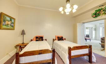 Paris Vacation Rental ~ 15 Mi to Mount Magazine!