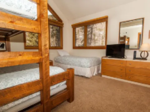 Quicksilver by Summit County Mountain Retreats Hotels in Dillon