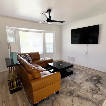 Sooner Stay – Charming 3BR Near OU