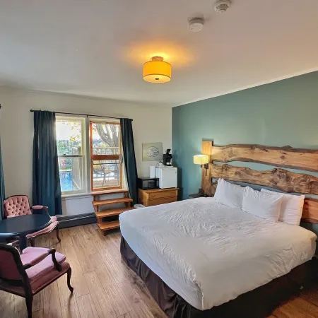 Inn at the Falls