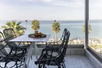 Blue Carpet Luxury Suites - Mountain view