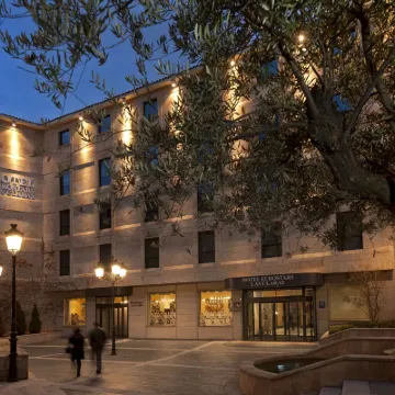 拉斯克拉拉斯歐洲之星酒店 鄰近Iglesia de San Julian y Santa Basilisia的酒店