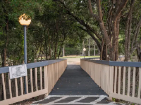 河橡木旅館 班德拉縣酒店