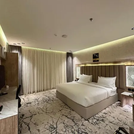 Hyatt Town 3