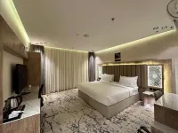 حياة تاون 3 Hotels near متحف المناخة التراثي
