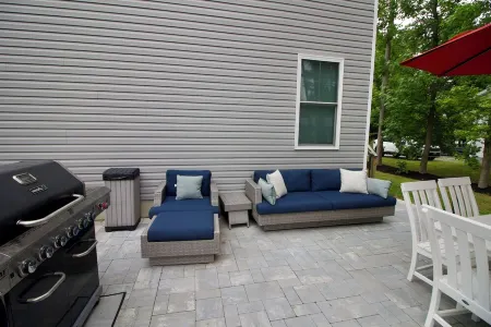 Single home quiet neighborhood close to beach. Отели в г. Ошен Вью