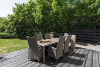 Pretty Holiday Home with Garden