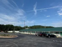 Holiday Motel by Belvilla Cleveland, TN Hotels in Cleveland