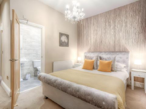 The George Wright Boutique Hotel, Bar & Restaurant