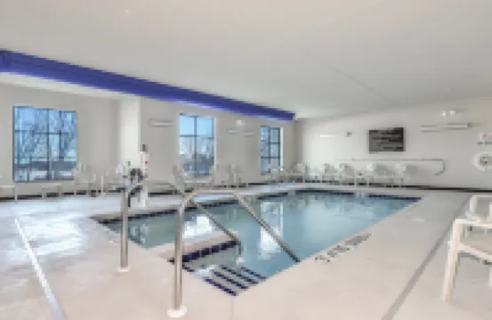 Cobblestone Hotel & Suites - Rhinelander