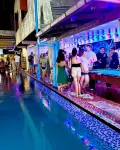 Golden Dragon House Vang Vieng - Pools