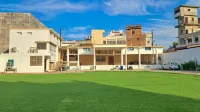LD Guest House, Ayodhya - parking