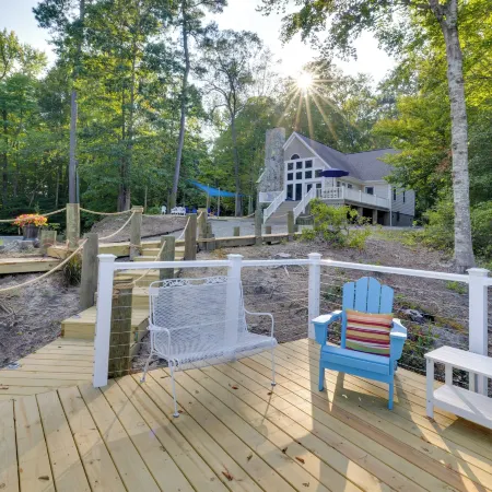 Waterfront Hartfield Vacation Rental w/ Dock!