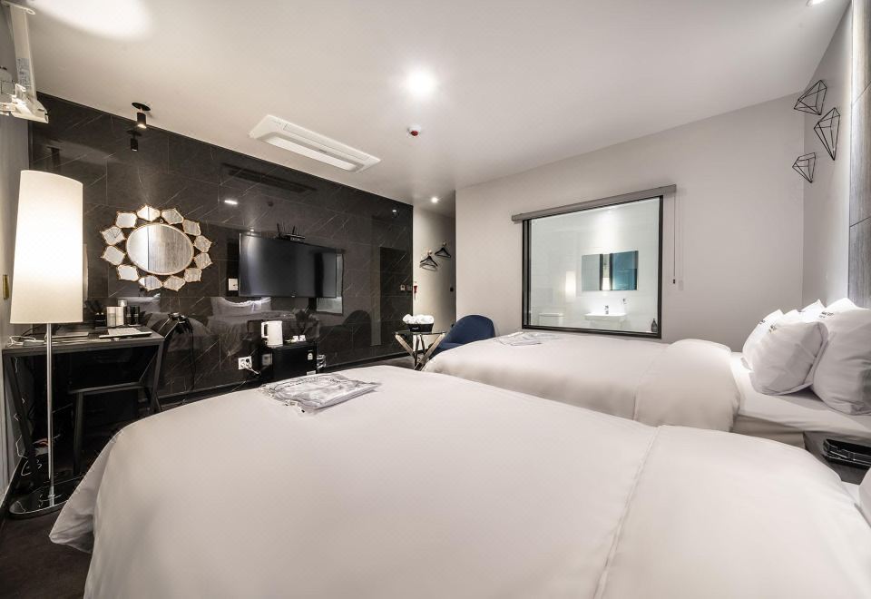 퀸스호텔 욕실 사진