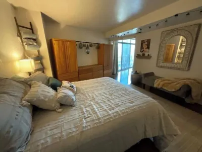 Downtown Larimer Square with amenities!