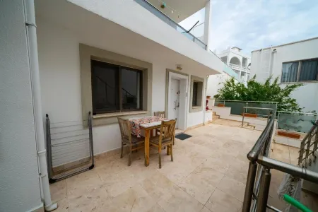 Ilya Apart 1 Отели рядом с достопримечательностью «Бодрумский музей подводной археологии»