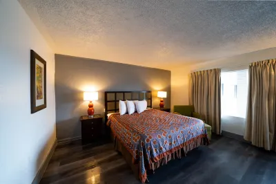 OYO Hotel Ocala, FL I-75 Отели рядом с достопримечательностью «Шопс эт Фоксвуд»