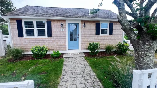 Modern & Coastal Cape Cottage + 200 Steps to the Beach! New in 2025!