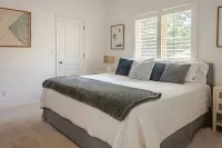 Spacious Lake Hamilton House with Pool and Hot Tub!