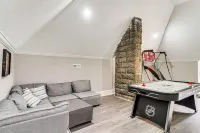 Spacious Athens Home ~ 1 Mi to Downtown! - Wifi