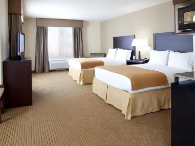 Holiday Inn Express & Suites Fresno South Hotels near Fresno Yosemite International Airport