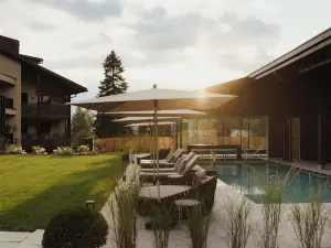 Waldrast - Forestside Living