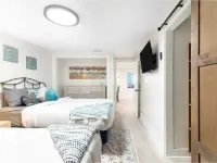 3B/2BA, oasis backyard/Hot tub, quiet neighborhood, ready for snowbirds too! Hotels in Apollo Beach