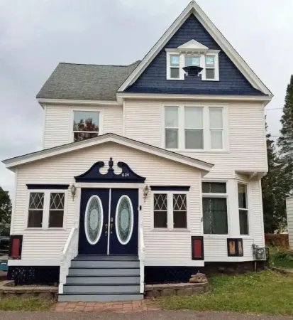 Grand Historic Victorian 4 Bd 4 Ba GameRoom-Arcade