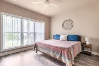 McQueeney Tree-House near lake Hotels in McQueeney