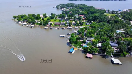 For the View Lakeside Launchpad! Great Location