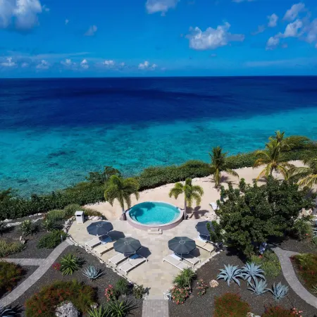 Coral Estate Luxury Resort