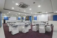 Hotel Bluestone Nehru Place by the Cosy Hotels Hotels in Delhi