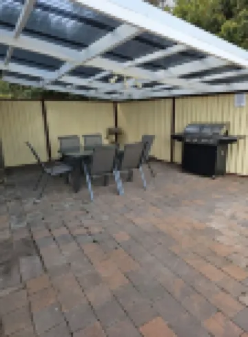 Farm cottage in 2.3 acres. Fully renovated for your comfort.