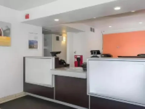 Super 8 by Wyndham Turlock Hotels in Turlock