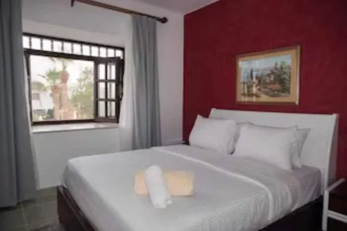 Luxury apartment with pool view