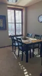 Cozy upstairs apartment in lovely Altus with downtown view, AC, WiFi Hotels in Altus