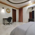 Spacious 5-bedroom bungalow in fabulous Karachi with AC, WiFi Các khách sạn ở 