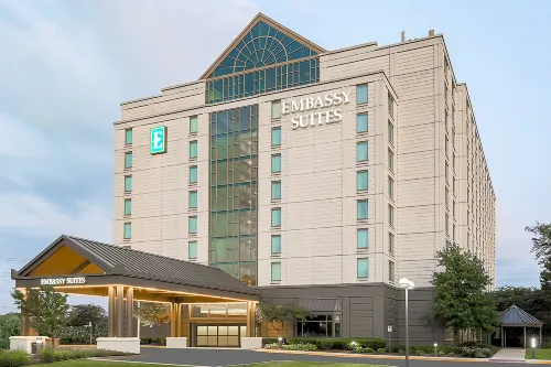Embassy Suites by Hilton Chicago Lombard Oak Brook Hotels in Lombard