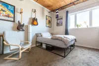 NYC Style Loft in Downtown Regina Hotels in 