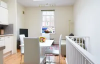 Duplex, stylish apartment in Leamington Spa