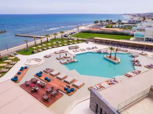 Senseana Sea Side Resort & Aquadventure