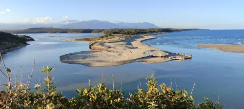 Entre mer et Montagne,au Coeur de Cervione,appartement Entièrement Rénové Hotels in Cervione