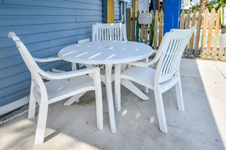 Large Beachview  5 bedroom House  Surfside Beach 2nd row