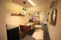 Chill out! Atmosphere of Sophistication Awaits You Hotels in Qesm Boulaq Ad Dakrour