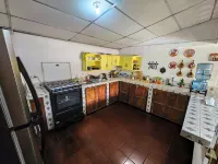 Charming 3-bedroom cabin with AC, WiFi in the beaches of Sonsonate Hotels in Acajutla